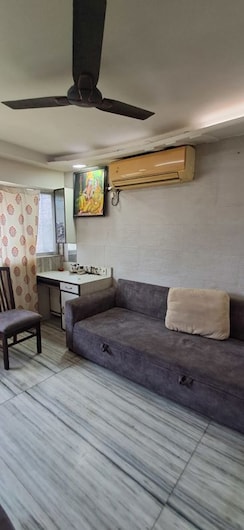 1 BHK +Apartment For Rent in Malad Apartment