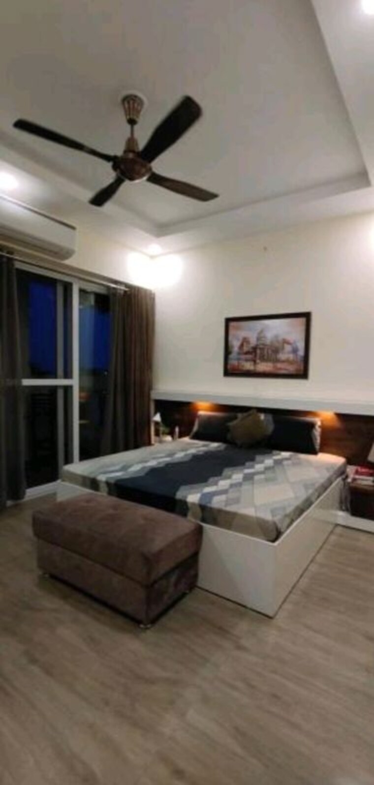 Bedroom, amar shaheed path 3 Bedroom 1900 Sq.Ft. Apartment In Amar Shaheed Path Lucknow 10725822
