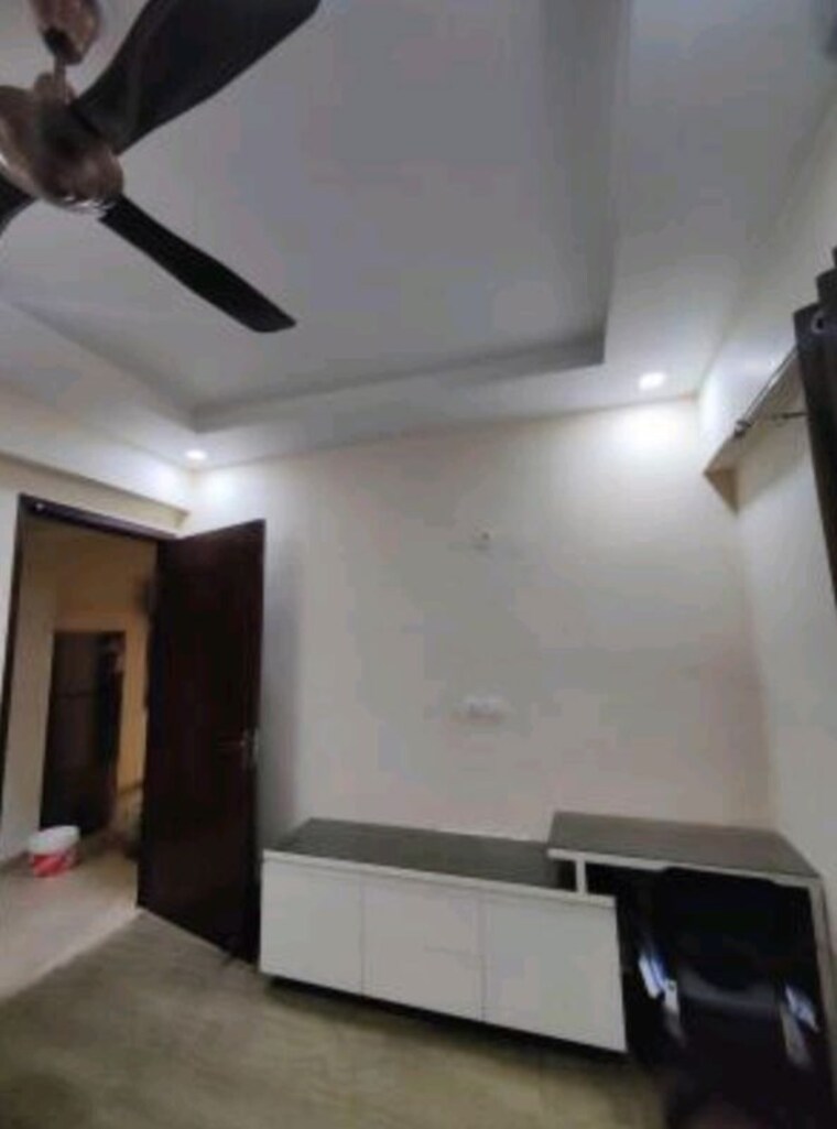 Kitchen, amar shaheed path 3 Bedroom 1900 Sq.Ft. Apartment In Amar Shaheed Path Lucknow 10725822