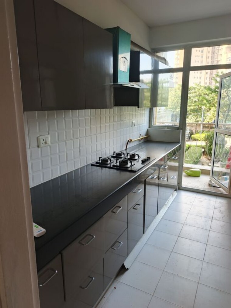 Balcony, bptp-park-prime 3.5 Bedroom 2100 Sq.Ft. Apartment In Sector 66 Gurgaon 10725854