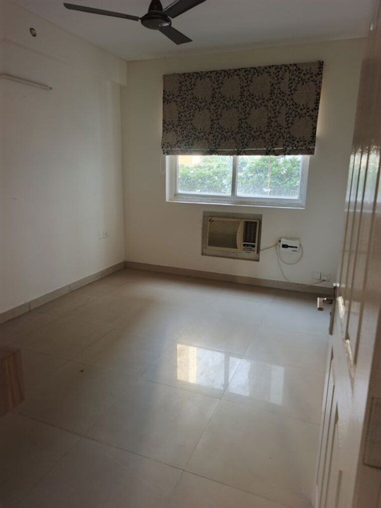 Room, bptp-park-prime 3.5 Bedroom 2100 Sq.Ft. Apartment In Sector 66 Gurgaon 10725854