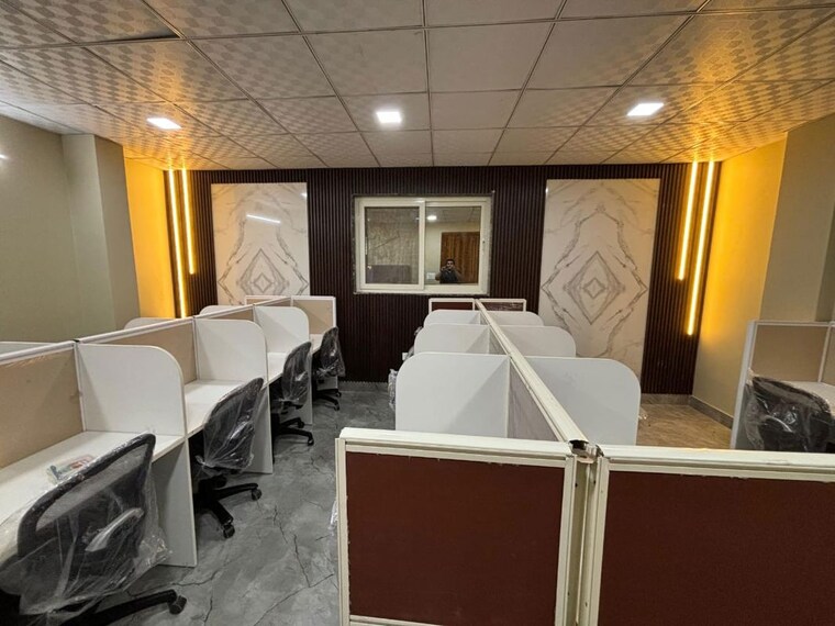 Team Area, dwarka mor Commercial Office Space in IT/SEZ 140 Sq.Yd. In Dwarka Mor Delhi 10725848