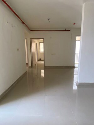 Room in 3 BHK Apartment at Ratan Pearls, Sector 16 Greater Noida – for Sale