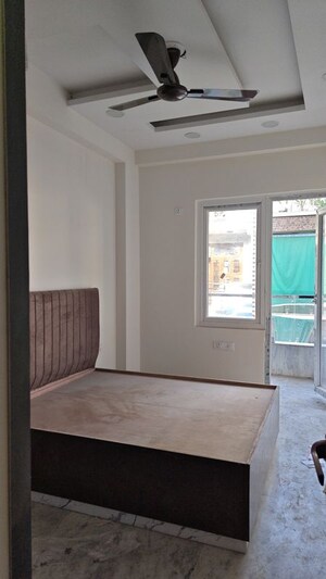 Furnished Amenities in 3 BHK Builder Floor at Pratap Vihar – for Sale