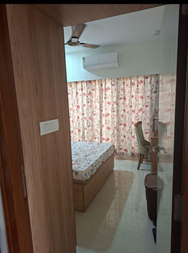 Bathroom, mk-gracia 2 Bedroom 686 Sq.Ft. Apartment In Amboli Mumbai 10725900