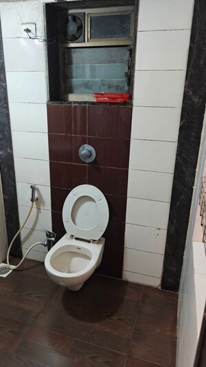 Bathroom in 1 RK Apartment at Vijaya Heights Matunga East, Matunga East – for Rent