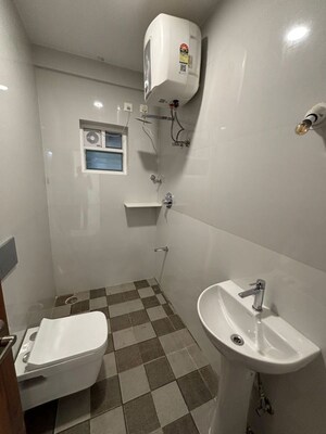 Bathroom in 2 BHK Apartment at Richmond Town – for Rent