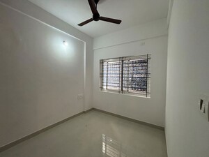 Room in 2 BHK Apartment at Richmond Town – for Rent