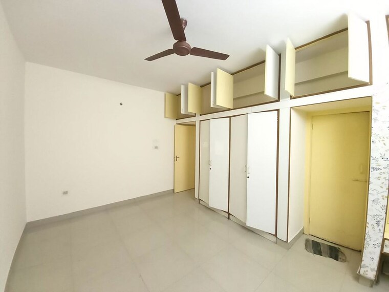 Room, richmond town 2 Bedroom 1200 Sq.Ft. Apartment In Richmond Town Bangalore 10725921