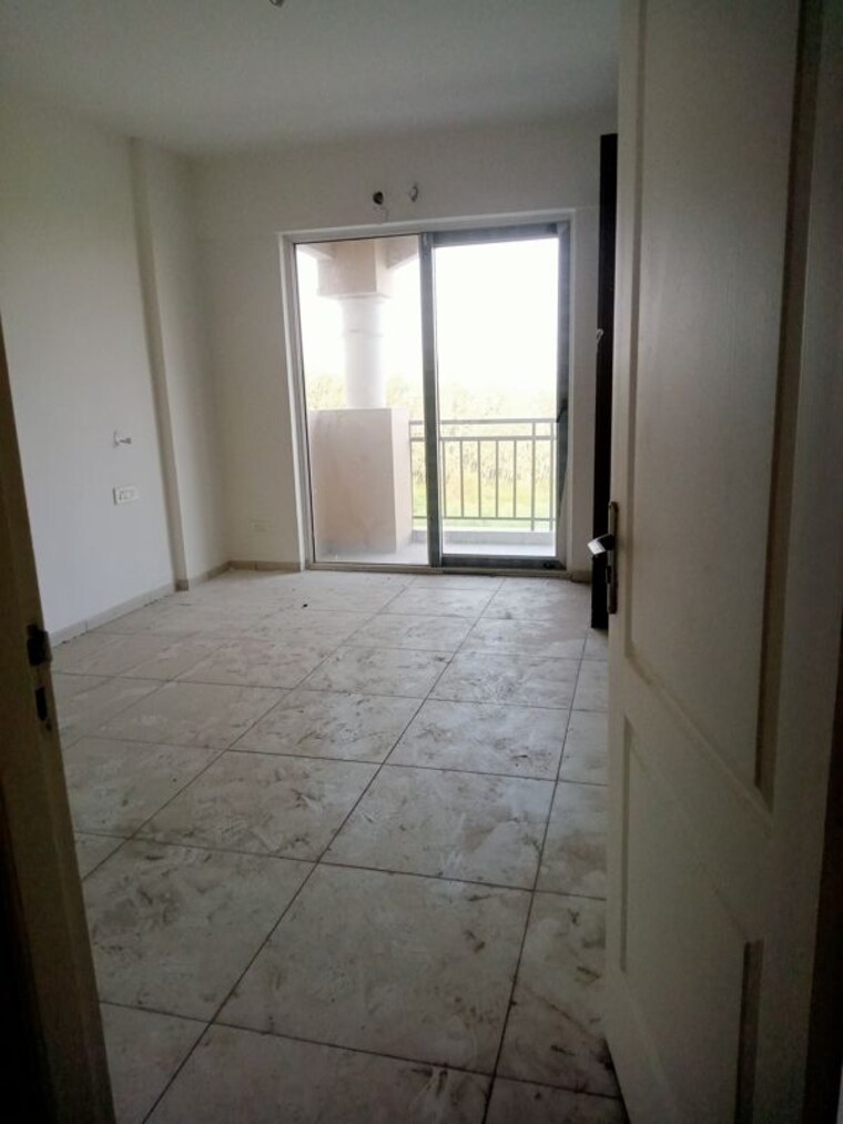Room, sushma-valencia 3 Bedroom 250 Sq.Yd. Apartment In International Airport Road Zirakpur 10725919