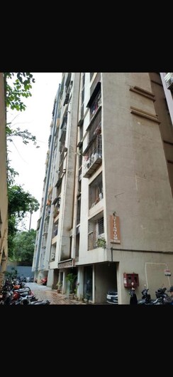 1 BHK Apartment For Rent in Titanium Tower