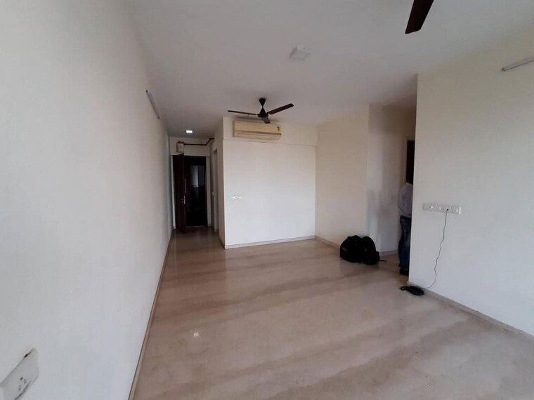 Room, lnt-realty-crescent-bay 2 Bedroom 672 Sq.Ft. Apartment In Parel Mumbai 10725941