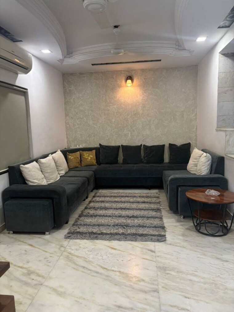 Living Room, thaltej 4 Bedroom 210 Sq.Yd. Villa In Thaltej Ahmedabad 10725948