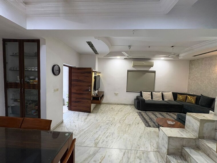 Living Room, thaltej 4 Bedroom 210 Sq.Yd. Villa In Thaltej Ahmedabad 10725948