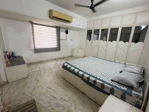 Bedroom in 4 BHK Villa at Thaltej – for Sale