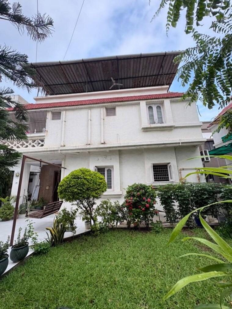 Exterior View, thaltej 4 Bedroom 210 Sq.Yd. Villa In Thaltej Ahmedabad 10725948