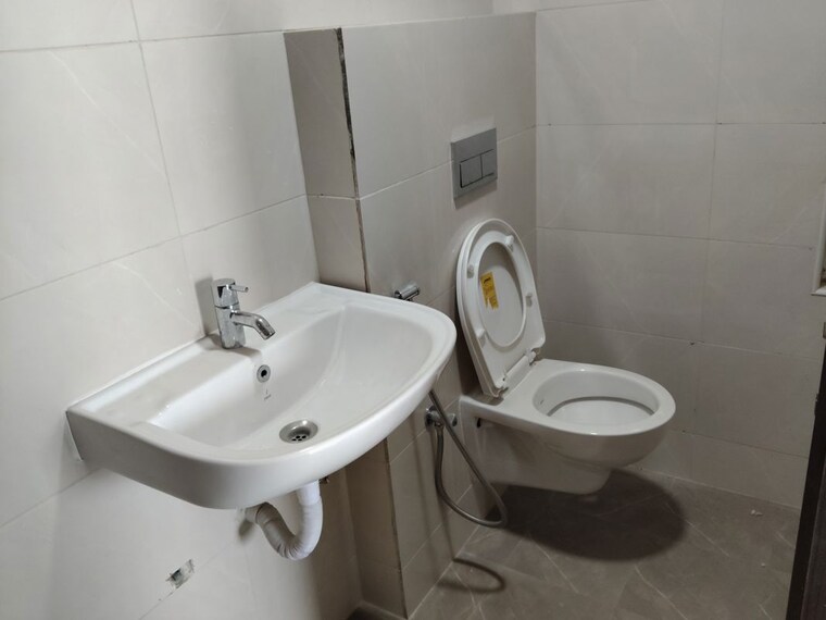 Bathroom, candeur-40 3 Bedroom 1610 Sq.Ft. Apartment In Miyapur Hyderabad 10725976