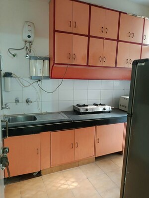 Kitchen in 2.5 BHK Builder Floor at Unitech South City II, Sector 50 – for Sale