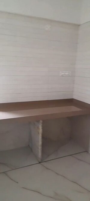 Furnished Amenities in 2 BHK Apartment at Kinara Apartment Vile Parle, Vile Parle West – for Sale