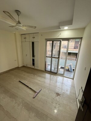 Balcony in 3 BHK Builder Floor at Rajouri Garden – for Rent