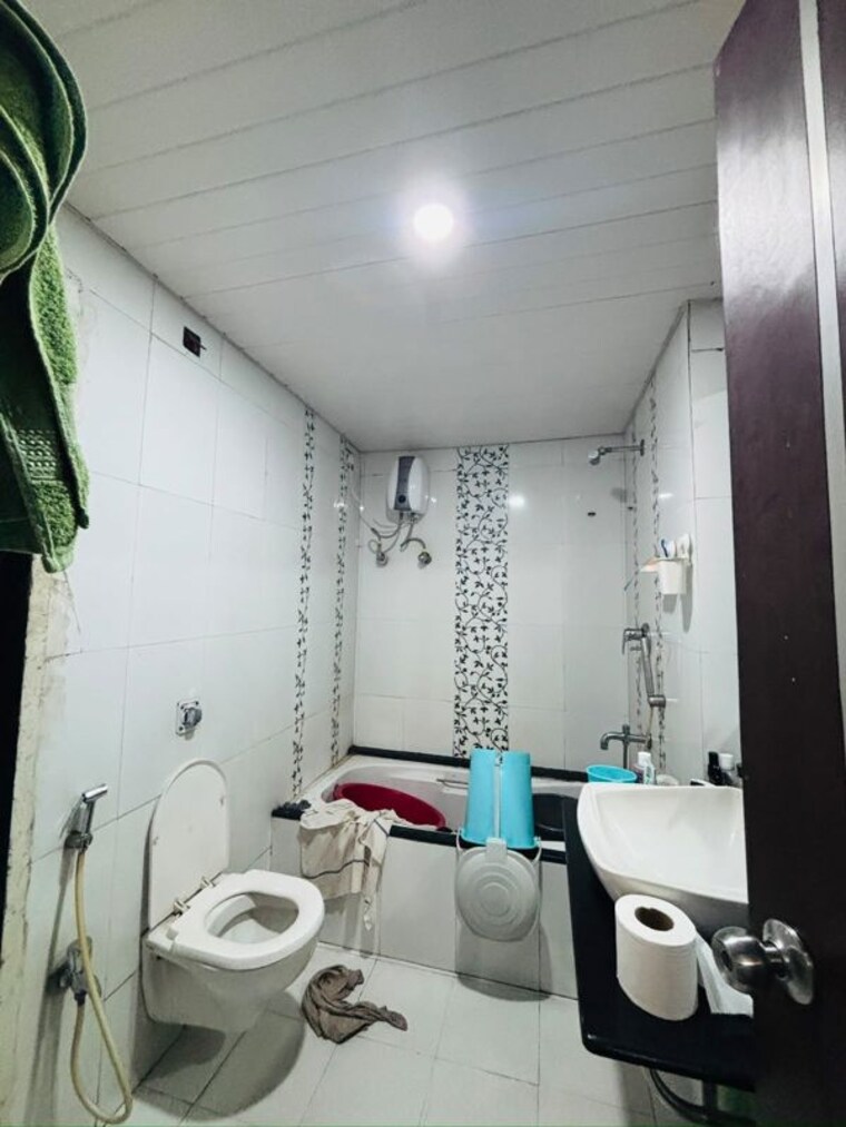 Bathroom, nri-complex-phase-2 2 Bedroom 850 Sq.Ft. Apartment In Seawoods Navi Mumbai 10726008