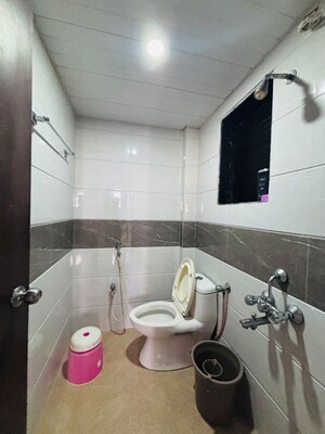 Bathroom in 2 BHK Apartment at NRI Complex Phase 2, Seawoods – for Rent