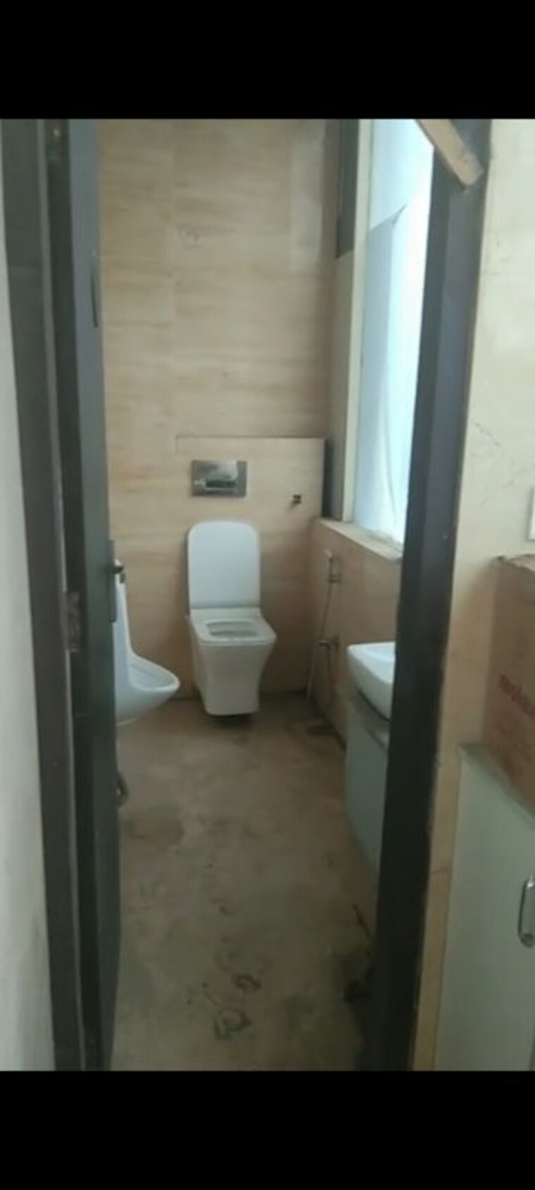 Bathroom, janakpuri Commercial Office Space 2500 Sq.Ft. In Janakpuri Delhi 10726002