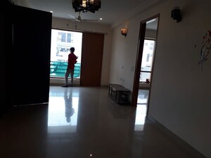 Room in 2 BHK Apartment at Supertech Hues, Sector 68 – for Rent