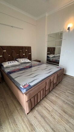 2 BHK +Apartment For Rent in Pareena Micasa
