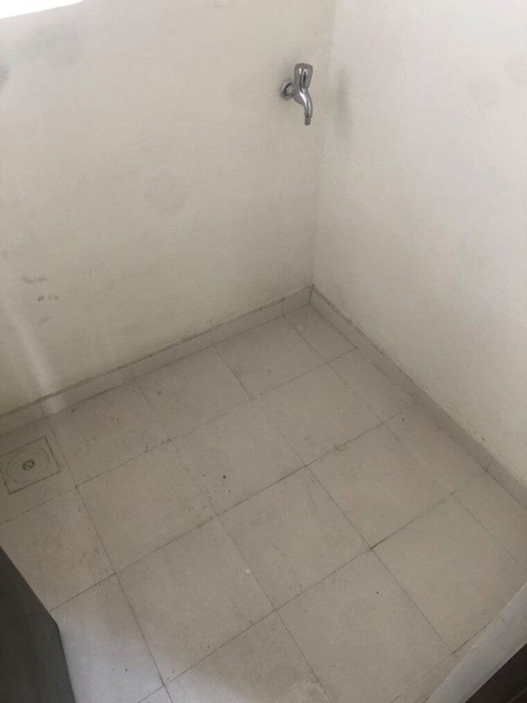 Bathroom, puranik-rumah-bali 1 Bedroom 426 Sq.Ft. Apartment In Ghodbunder Road Thane 10726055