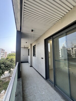 Kitchen in 4 BHK Builder Floor at BPTP Eden Estate, Sector 81 – for Sale