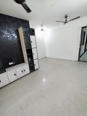  Apartment For Sale in Nisarg Hyde Park, Kharghar