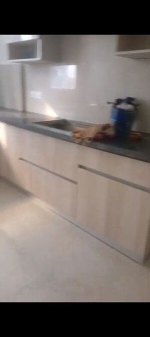 Furnished Amenities in 2 BHK Builder Floor at Smart World Orchard, Sector 61 – for Rent