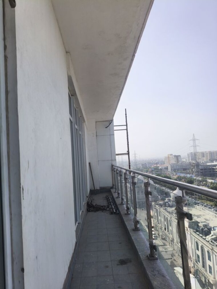 Balcony, omaxe-world-street Commercial Office Space 650 Sq.Yd. In Sector 79 Faridabad 10721827