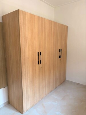 Room in 1 RK Apartment at Kataria Colony, Dadar West – for Rent