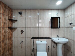 Bathroom in 2 BHK Apartment at Prestige Finsbury Park Regent, Bagaluru – for Rent