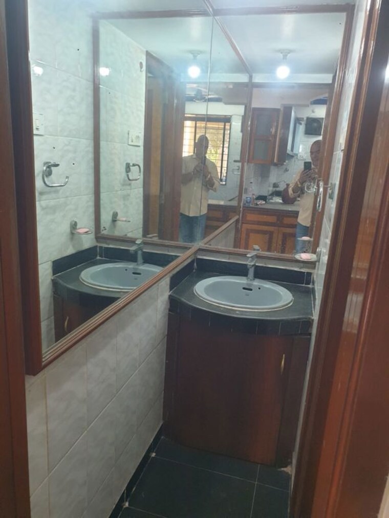 Bathroom, aster-tower 3 Bedroom 1563 Sq.Ft. Apartment In Goregaon East Mumbai 10726232