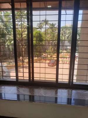 Room in 3 BHK Apartment at Aster Tower, Goregaon East – for Sale