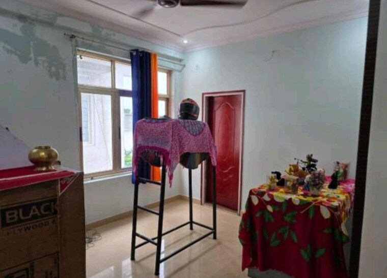 Living Room, hazratganj 3 Bedroom 1750 Sq.Ft. Apartment In Hazratganj Lucknow 10726214
