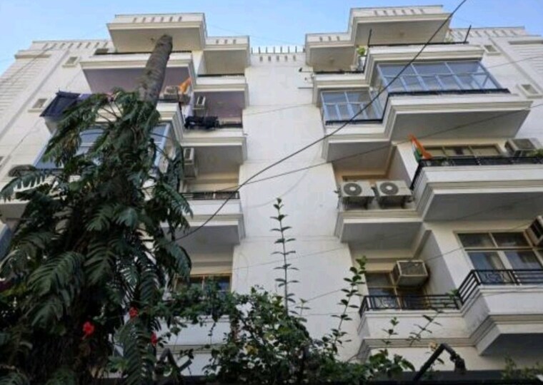 Exterior View, hazratganj 3 Bedroom 1750 Sq.Ft. Apartment In Hazratganj Lucknow 10726214