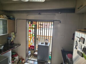 Team Area in 3 BHK Apartment at Lalani Grandeur, Goregaon East – for Sale