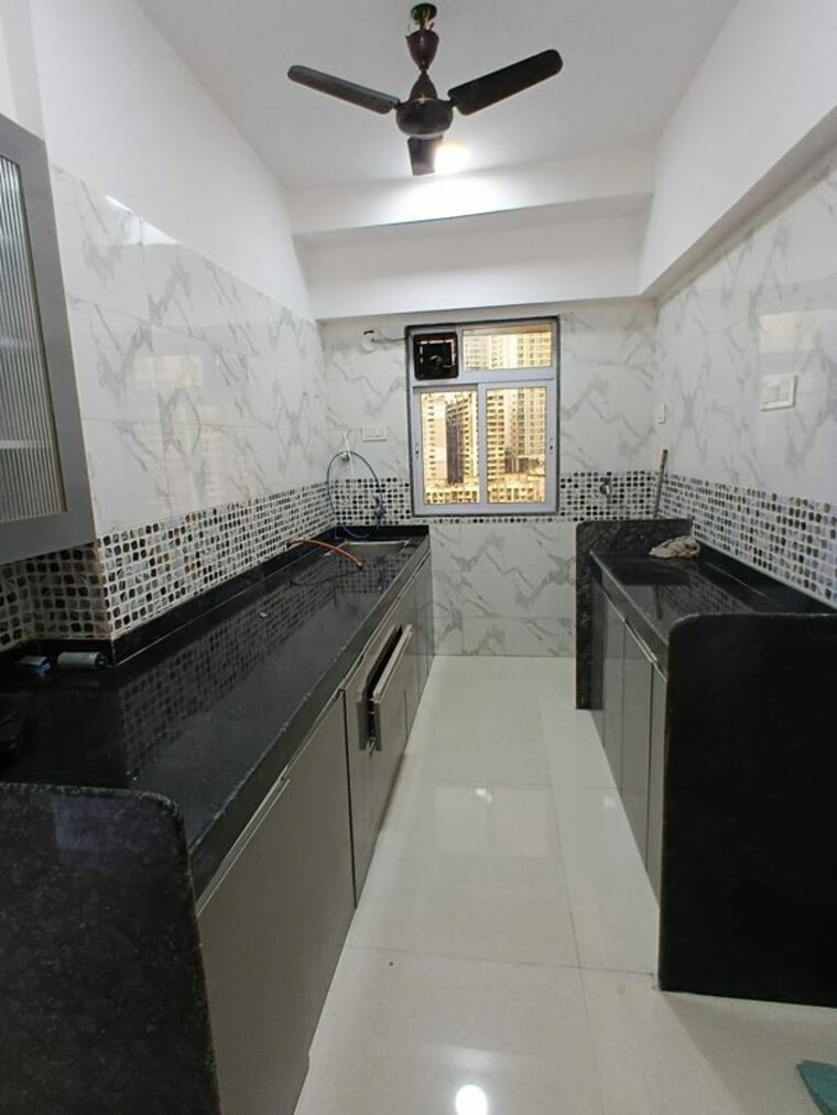 Kitchen, lalani-grandeur 3 Bedroom 932 Sq.Ft. Apartment In Goregaon East Mumbai 10726269