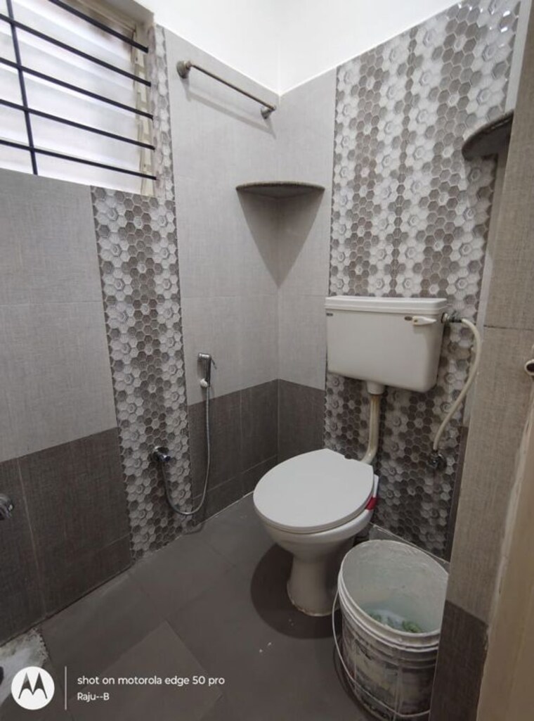 Bathroom, hsr layout sector 3 2 Bedroom 850 Sq.Ft. Builder Floor In Hsr Layout Sector 3 Bangalore 10726271
