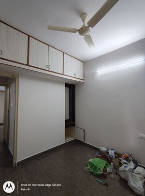 Room in 2 BHK Builder Floor at Hsr Layout Sector 3 – for Rent
