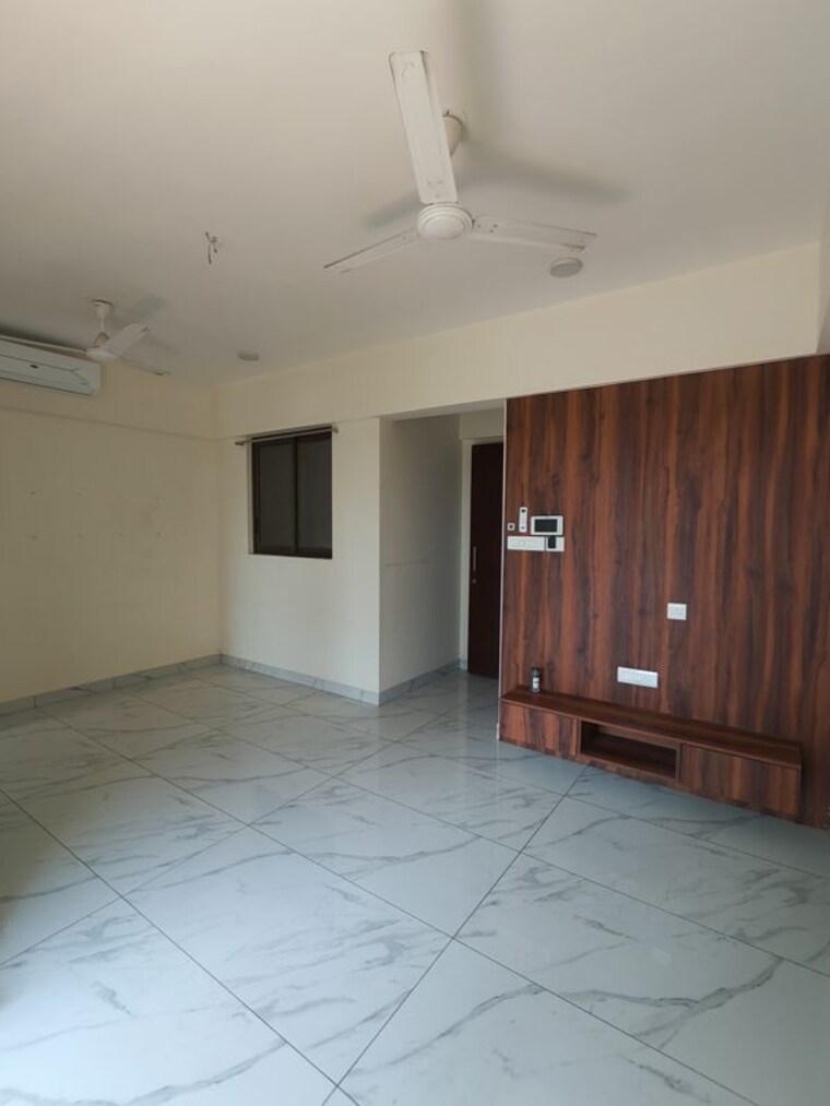 Room, raymond-ten-x-habitat 2 Bedroom 670 Sq.Ft. Apartment In Pokhran Road No Two Thane 10726279