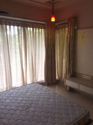 Bedroom in 2 BHK Apartment at Emerald Apartment Andheri, Andheri East – for Rent