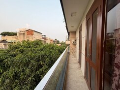 3 BHK Builder Floor For Rent in Saket