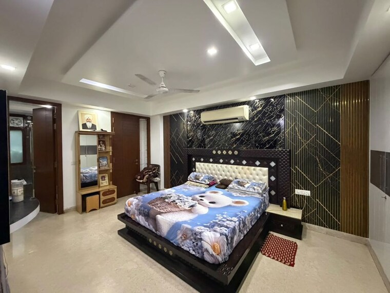 Bedroom, saket 3 Bedroom 1500 Sq.Ft. Builder Floor In Saket Delhi 10726281