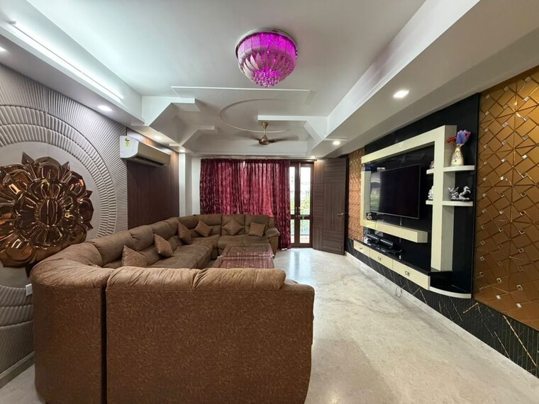 Living Room, saket 3 Bedroom 1500 Sq.Ft. Builder Floor In Saket Delhi 10726281