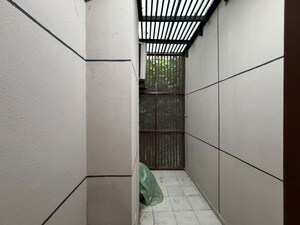 Balcony in 3 BHK Builder Floor at Saket – for Rent